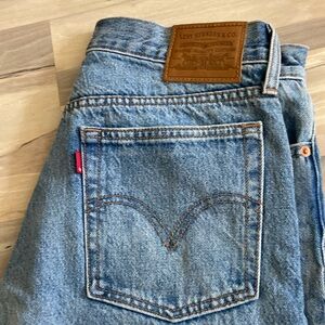 Levi’s wedgie jeans
